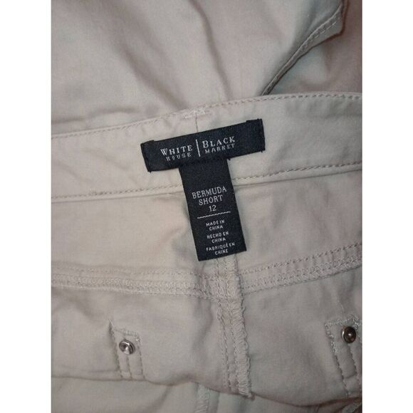 White House Black market lightweight cargo, Bermuda style shorts size 12 - Picture 4 of 5